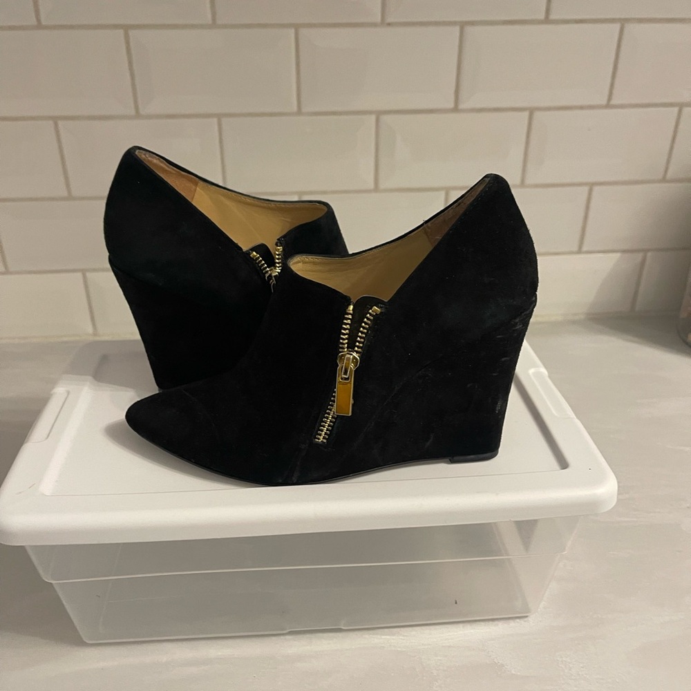 Jessica Simpson Black Wedge Ankle Boots with Gold Zipper